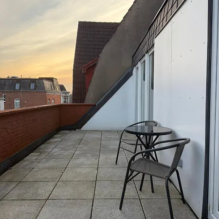 Lejlighed 2 Bedroom Apartment, 5 Singlebeds, Near A7 Autobahn, Free Parking